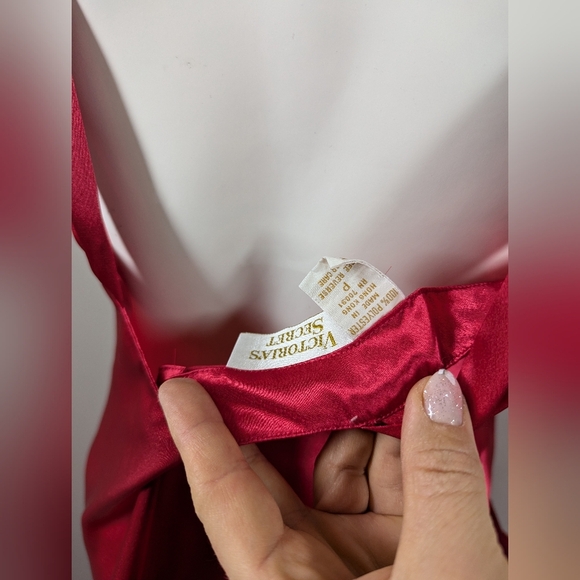 Victoria’s Secret Gold Label Red Satin Slip Dress – Ruffle Side Detail Sz S - Picture 6 of 8